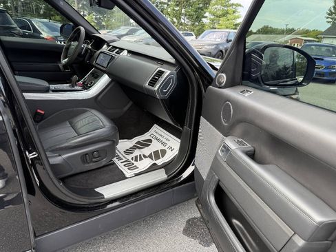 Used 2021 Land Rover Range Rover Sport HST AWD/4WD image 8