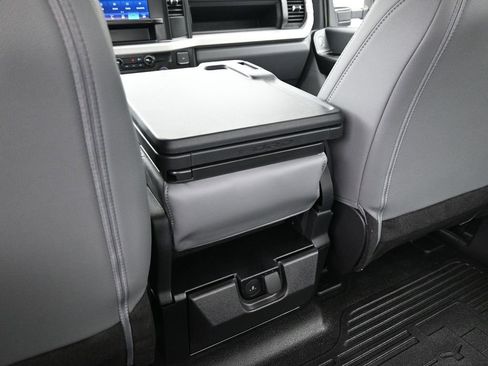 New 2026 Ford F350 XL w/ XL Chrome Package RWD image 20