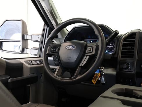 Used 2022 Ford F250 XL w/ Power Equipment Group AWD/4WD image 23