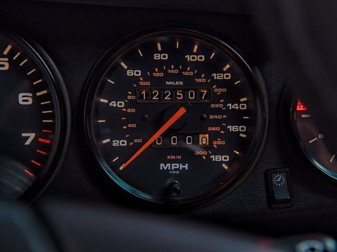 Used 1997 Porsche 911 Carrera image 25