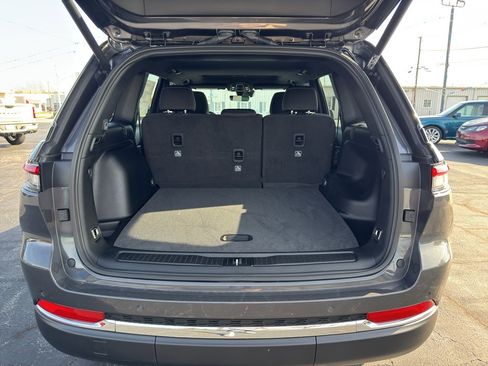 New 2026 Jeep Grand Cherokee Laredo X image 17