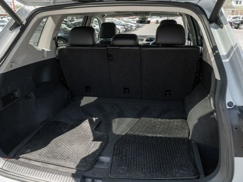 Used 2019 Volkswagen Tiguan SEL Premium AWD/4WD image 9