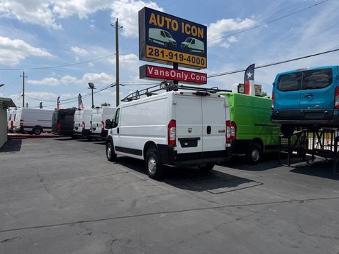 Used 2021 RAM ProMaster 2500 FWD image 2