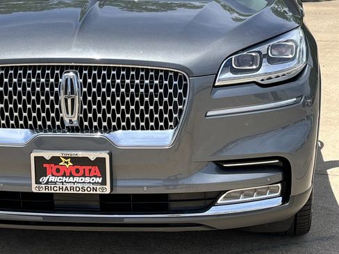 Used 2023 Lincoln Aviator Reserve w/ Equipment Group 201A RWD image 8