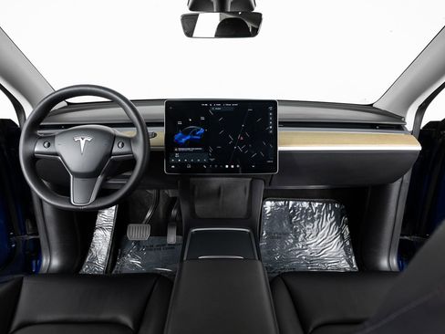 Used 2021 Tesla Model Y Long Range image 30