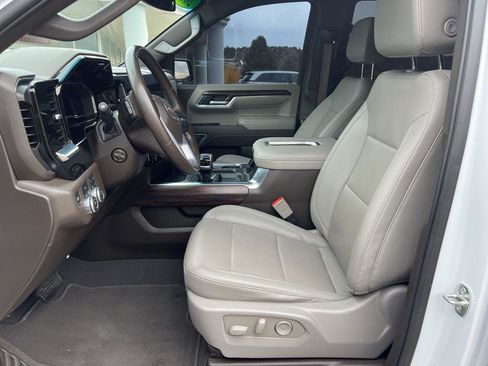 Used 2022 GMC Sierra 1500 SLT w/ SLT Convenience Package image 21