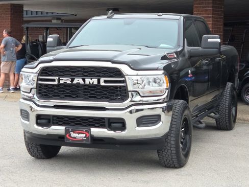 Used 2023 RAM 2500 Tradesman image 3
