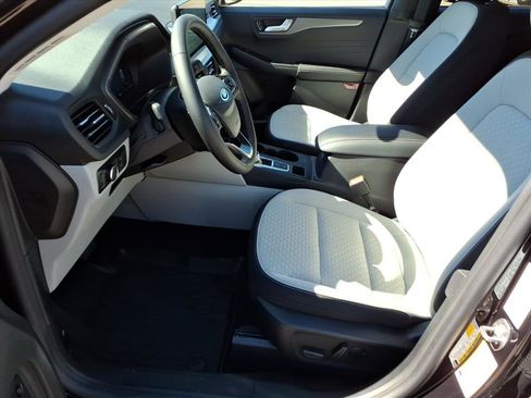 Used 2024 Ford Escape Active w/ Tech Pack #2 image 4