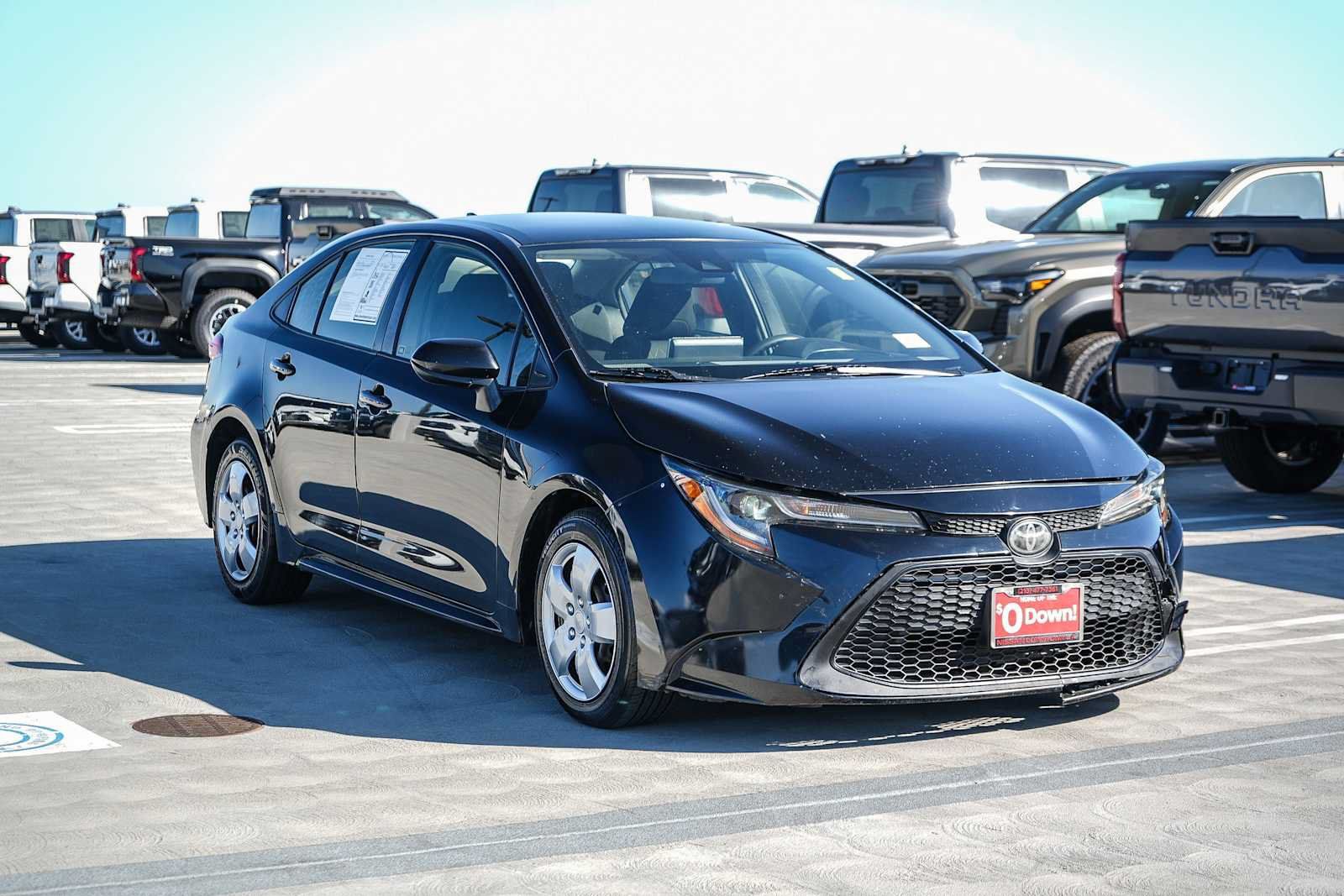 Used 2020 Toyota Corolla LE FWD image 3