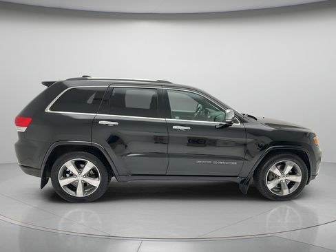 Used 2019 Jeep Grand Cherokee Overland AWD/4WD image 6
