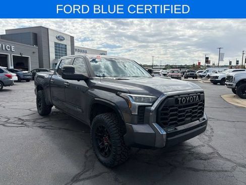 Used 2024 Toyota Tundra Platinum AWD/4WD image 1