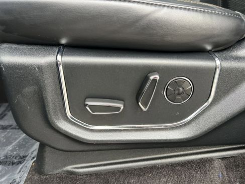 Used 2020 Ford Expedition Platinum image 14