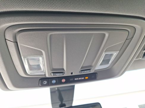 Used 2020 Chevrolet Silverado 1500 Custom w/ Custom Value Package image 28