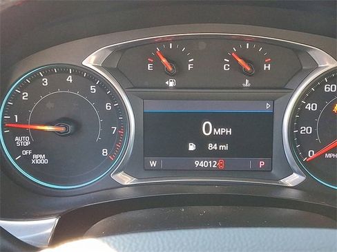 Used 2022 Chevrolet Traverse LT image 16