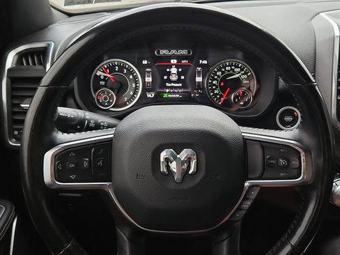 Used 2021 RAM 1500 Laramie AWD/4WD image 19