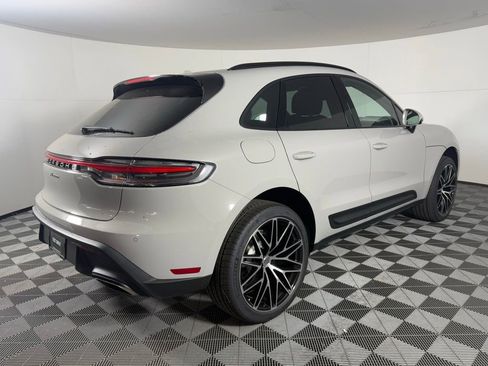 New 2026 Porsche Macan image 7