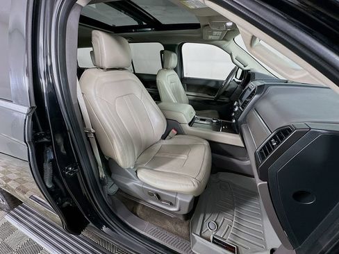 Used 2018 Ford Expedition Limited RWD image 37
