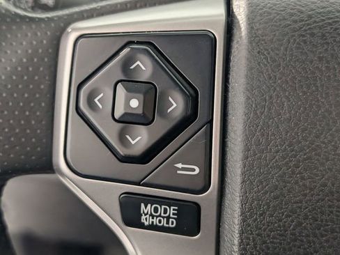 Used 2016 Toyota 4Runner SR5 Premium image 16