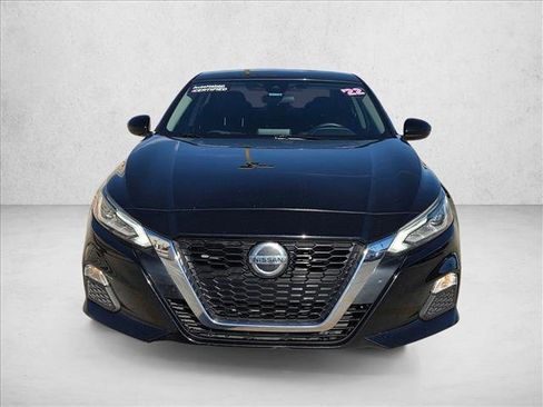 Used 2022 Nissan Altima 2.5 SV image 2