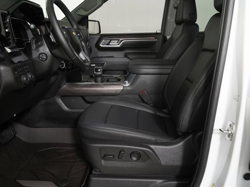 Used 2025 Chevrolet Silverado 1500 LTZ w/ LTZ Premium Texas Edition image 14