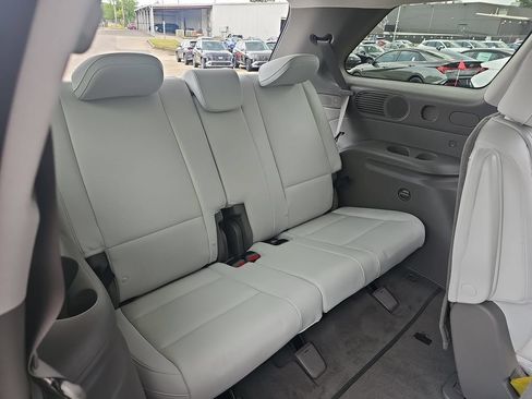 New 2026 Hyundai Palisade SEL Premium FWD image 12