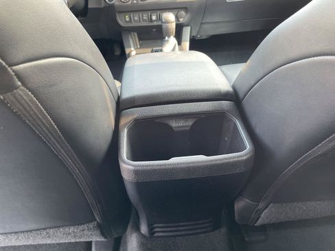 Used 2021 Toyota Tacoma TRD Pro AWD/4WD image 19
