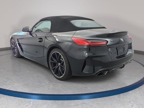 Used 2025 BMW Z4 M40i w/ Edition RWD image 7