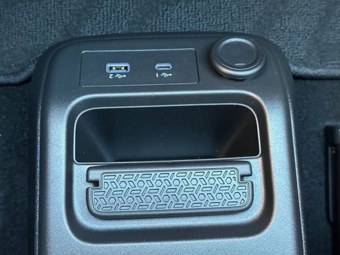 Used 2023 Nissan Ariya Evolve+ image 48