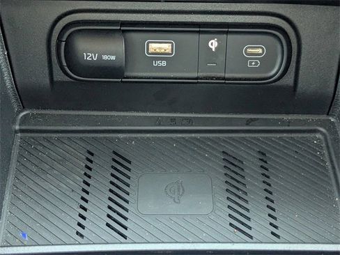 Certified 2025 Kia Sportage EX image 27