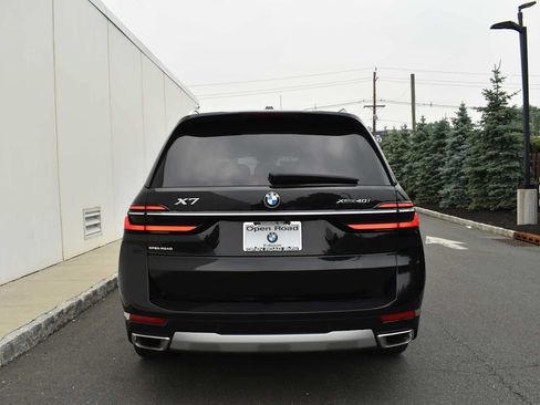 Used 2024 BMW X7 xDrive40i w/ Premium Package AWD/4WD image 6