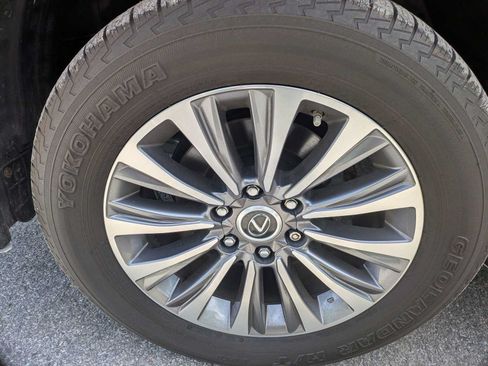 Used 2020 Lexus GX 460 Luxury w/ Accessory Package AWD/4WD image 26