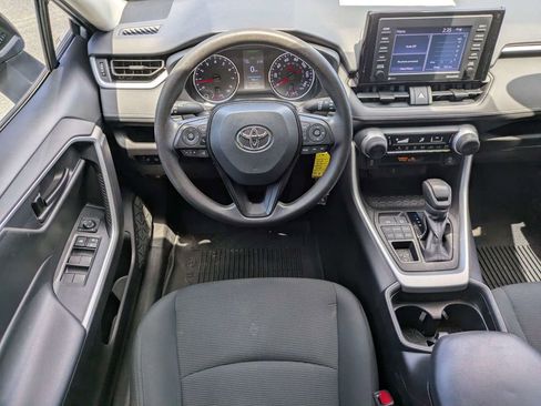Used 2021 Toyota RAV4 LE AWD/4WD image 31