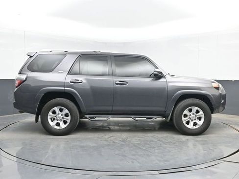Used 2018 Toyota 4Runner SR5 Premium AWD/4WD image 15