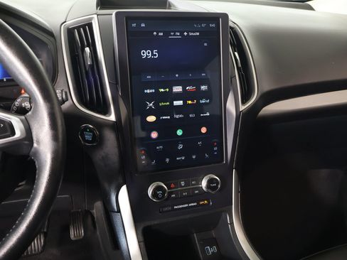 Used 2023 Ford Edge SEL AWD/4WD image 5