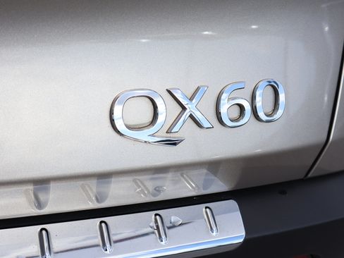 Certified 2022 INFINITI QX60 Luxe w/ Cargo Package image 9