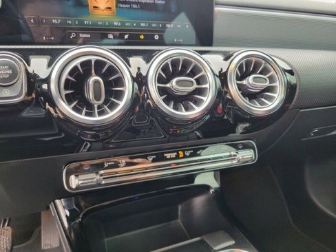 Used 2021 Mercedes-Benz A 220 image 20