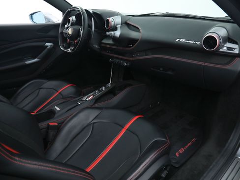 Used 2021 Ferrari F8 Tributo RWD image 19
