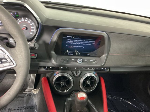 Used 2020 Chevrolet Camaro ZL1 RWD image 19