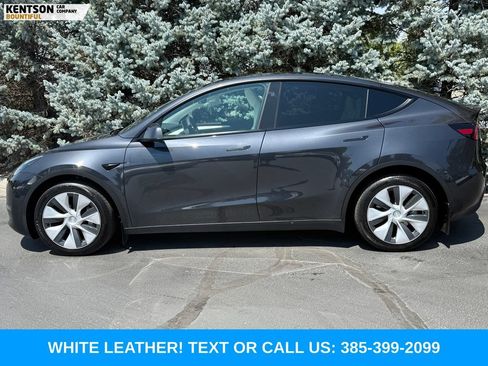 Used 2024 Tesla Model Y Long Range AWD/4WD image 4