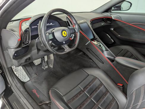 Used 2022 Ferrari Roma image 4