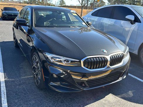 Used 2025 BMW 330i Sedan image 3