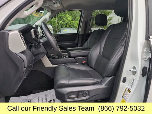 Used 2024 Toyota Tundra Limited AWD/4WD image 11