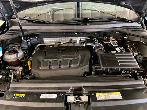 Used 2023 Volkswagen Tiguan SE R-Line AWD/4WD image 28