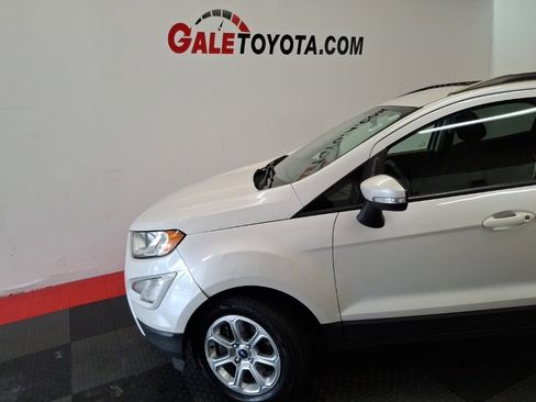 Used 2020 Ford EcoSport SE w/ SE Convenience Package image 3