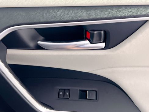 New 2025 Toyota RAV4 XLE image 31