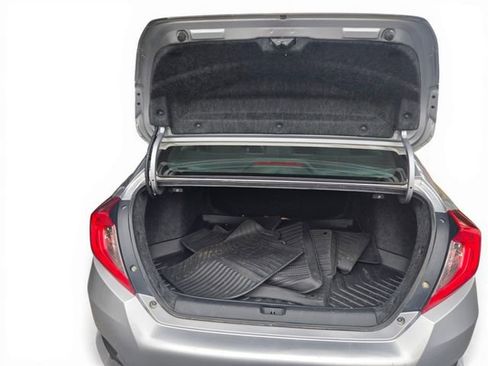 Used 2019 Honda Civic Sport image 10