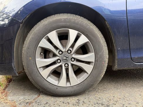 Used 2013 Honda Accord LX image 9