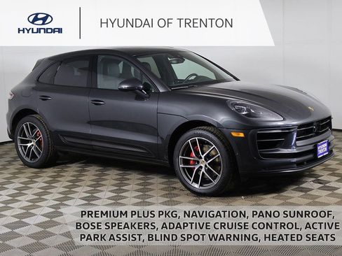 Used 2023 Porsche Macan S AWD/4WD image 1