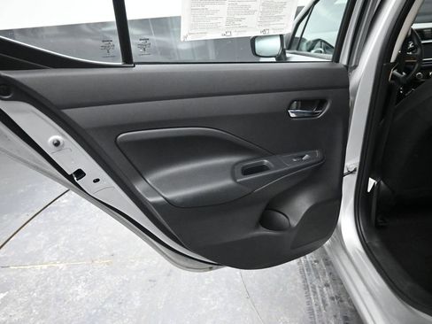 Used 2023 Nissan Versa SV image 23