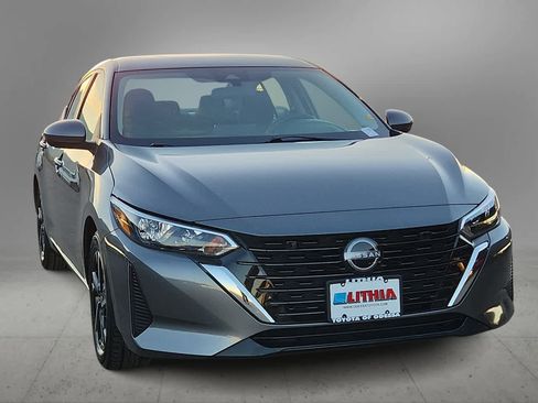 Used 2024 Nissan Sentra SV image 3